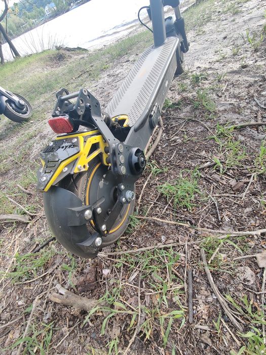 Быстрый  Электросамокат Ninebot MAX AWD