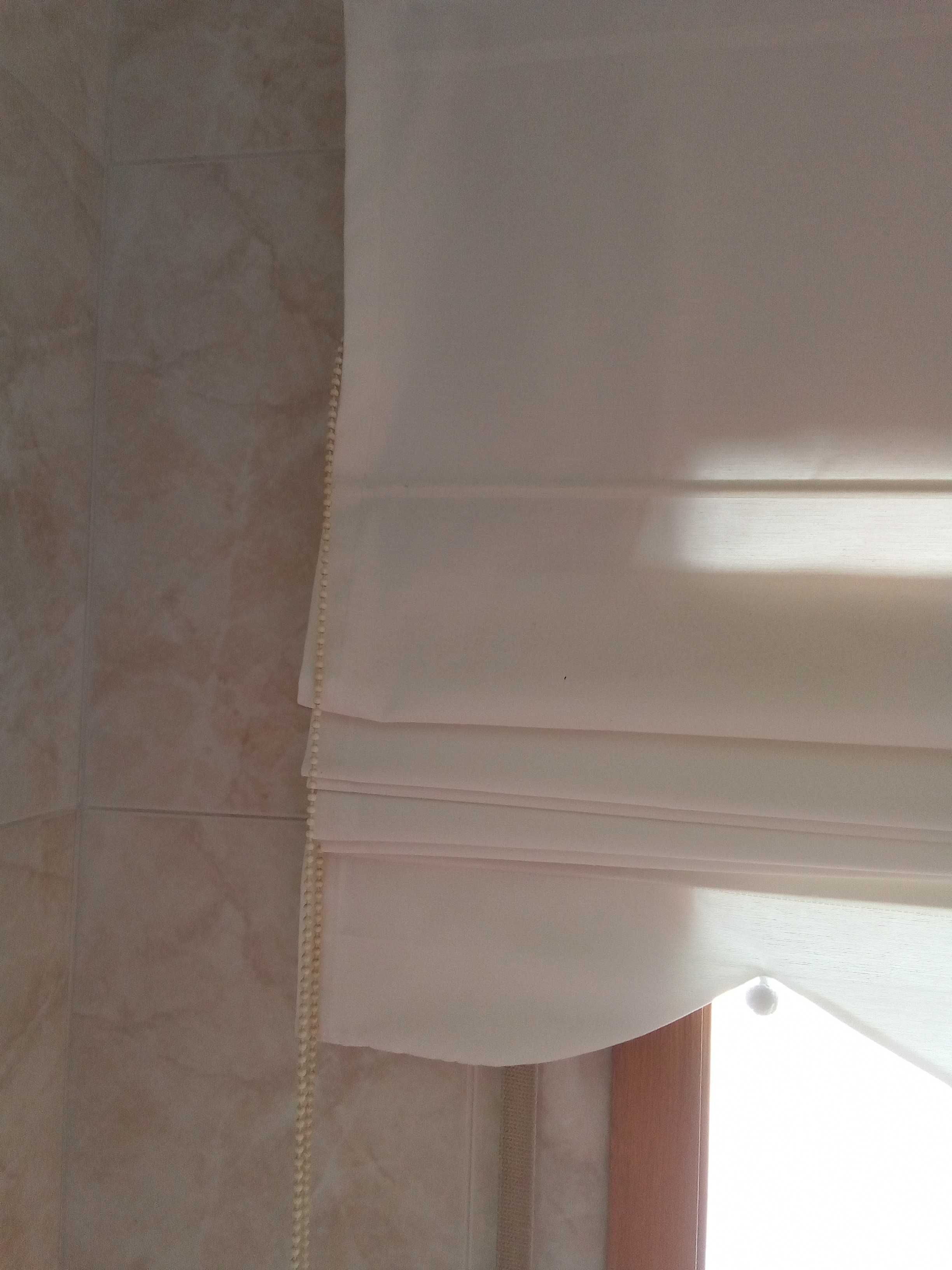 Cortinas para cozinha em muito bem estado!!