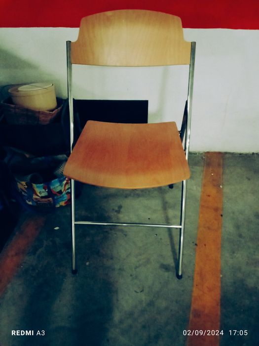 Cadeira de cozinha em excelente estado