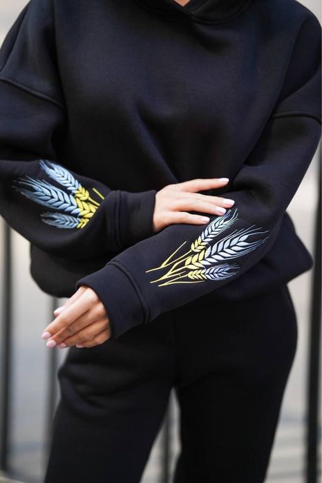 Стильний костюм з подвійним капюшоном  та обʼємним худі