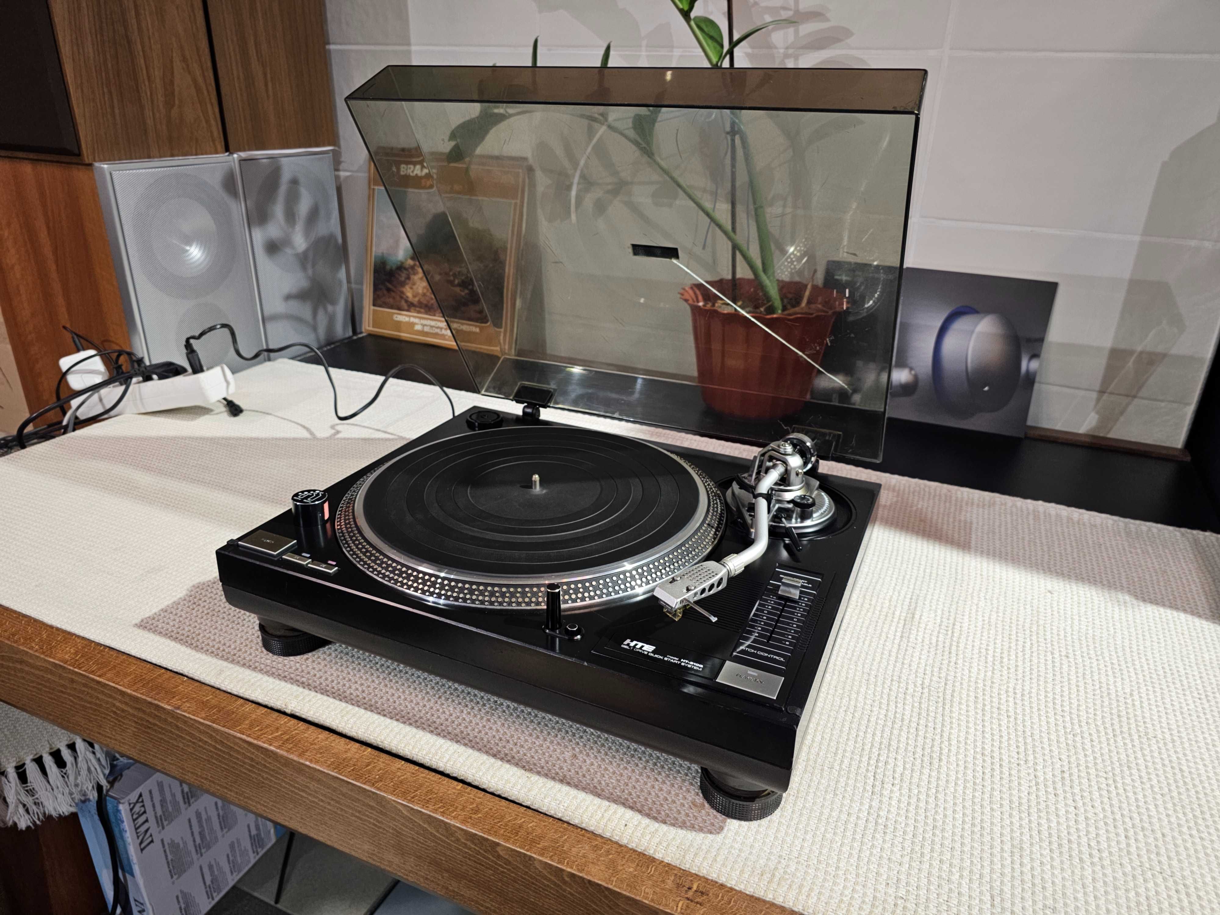 Програвач HTE HT-910Q / Technics SL-1210