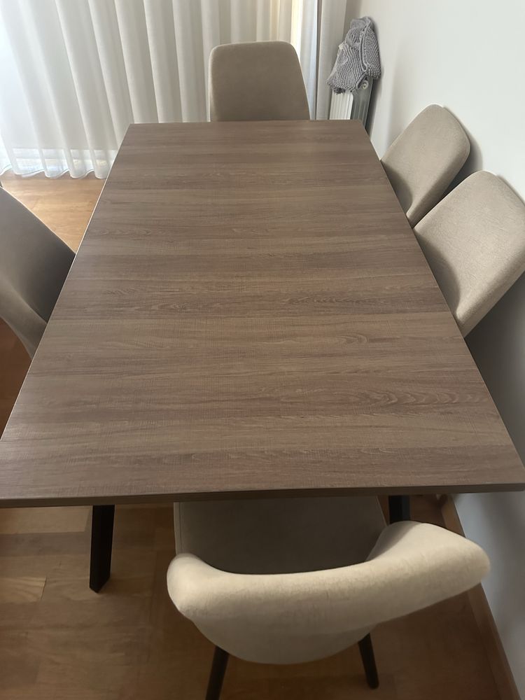 Mesa de sala de jantar