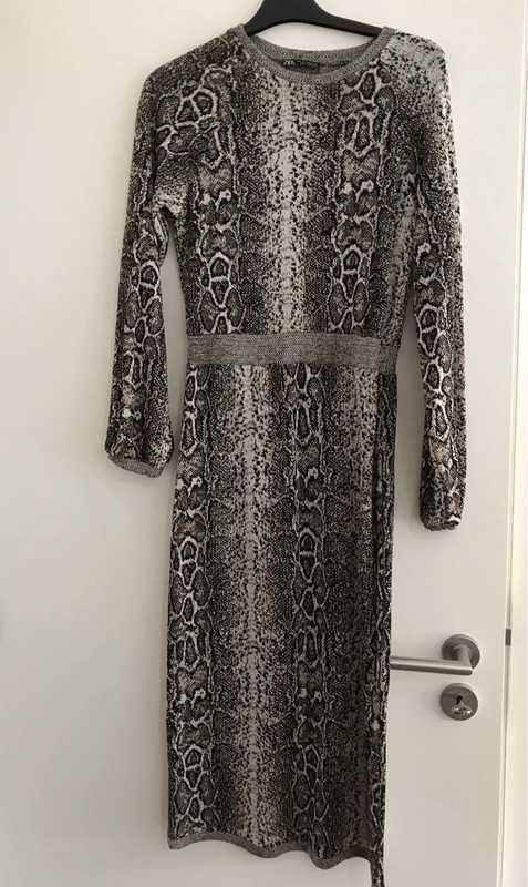 Vestido midi malha Zara