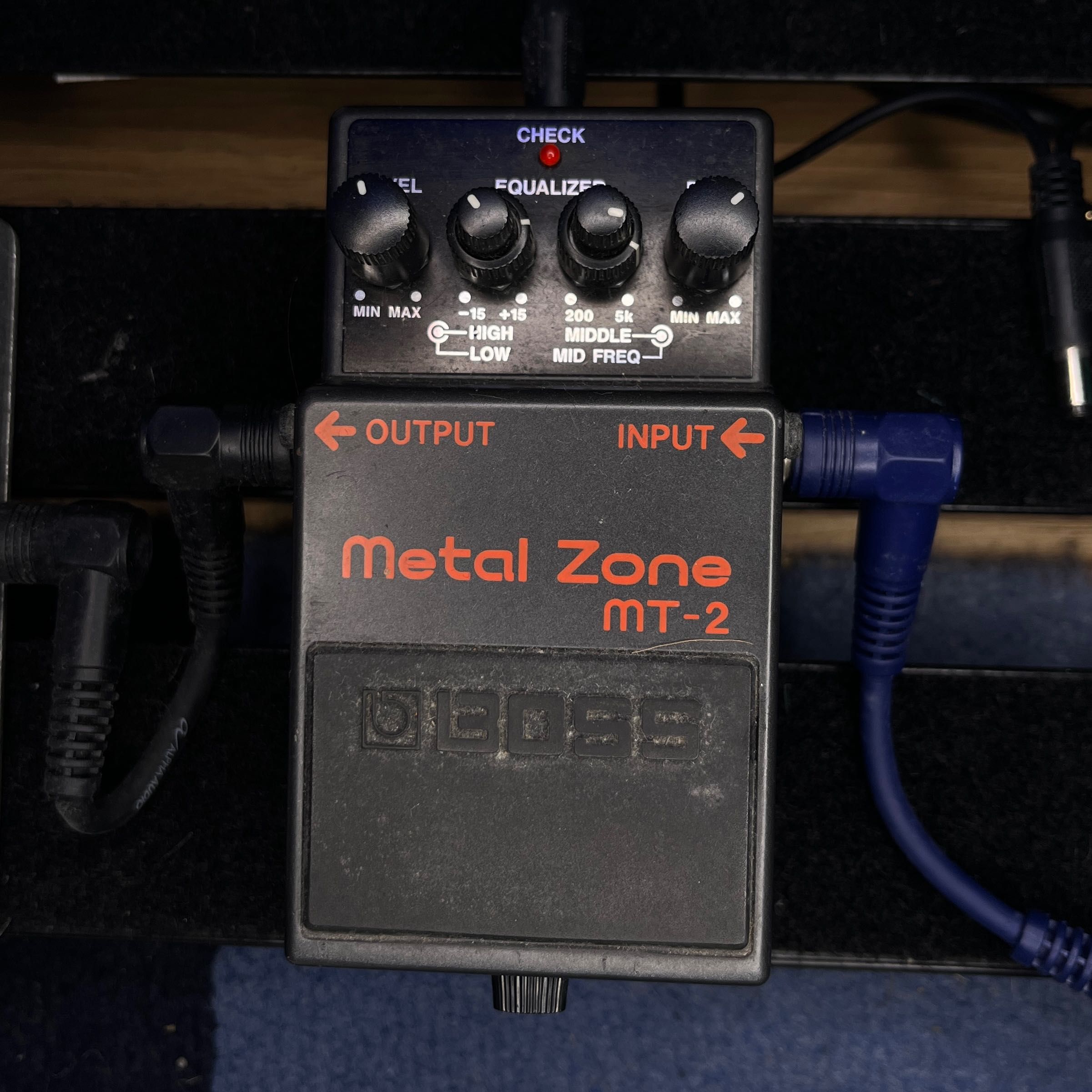 Vários Pedais de Guitarra + Pedalboard