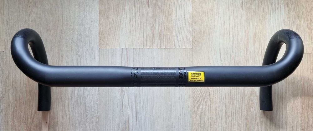 Topowa kierownica Giant Contact SLR, 31.8mm, szerokość 440 mm, karbon
