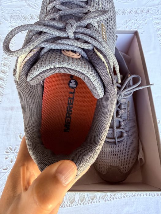 Ténis Merrell Cinzentos