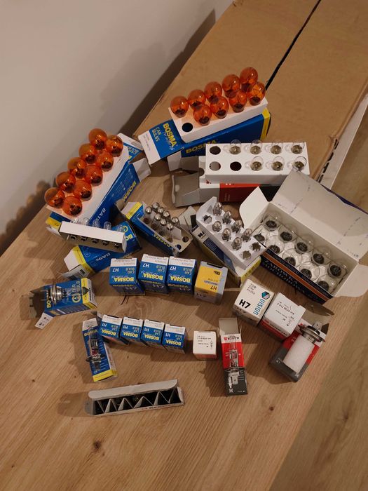 Лампочки 24 вольта різного виду