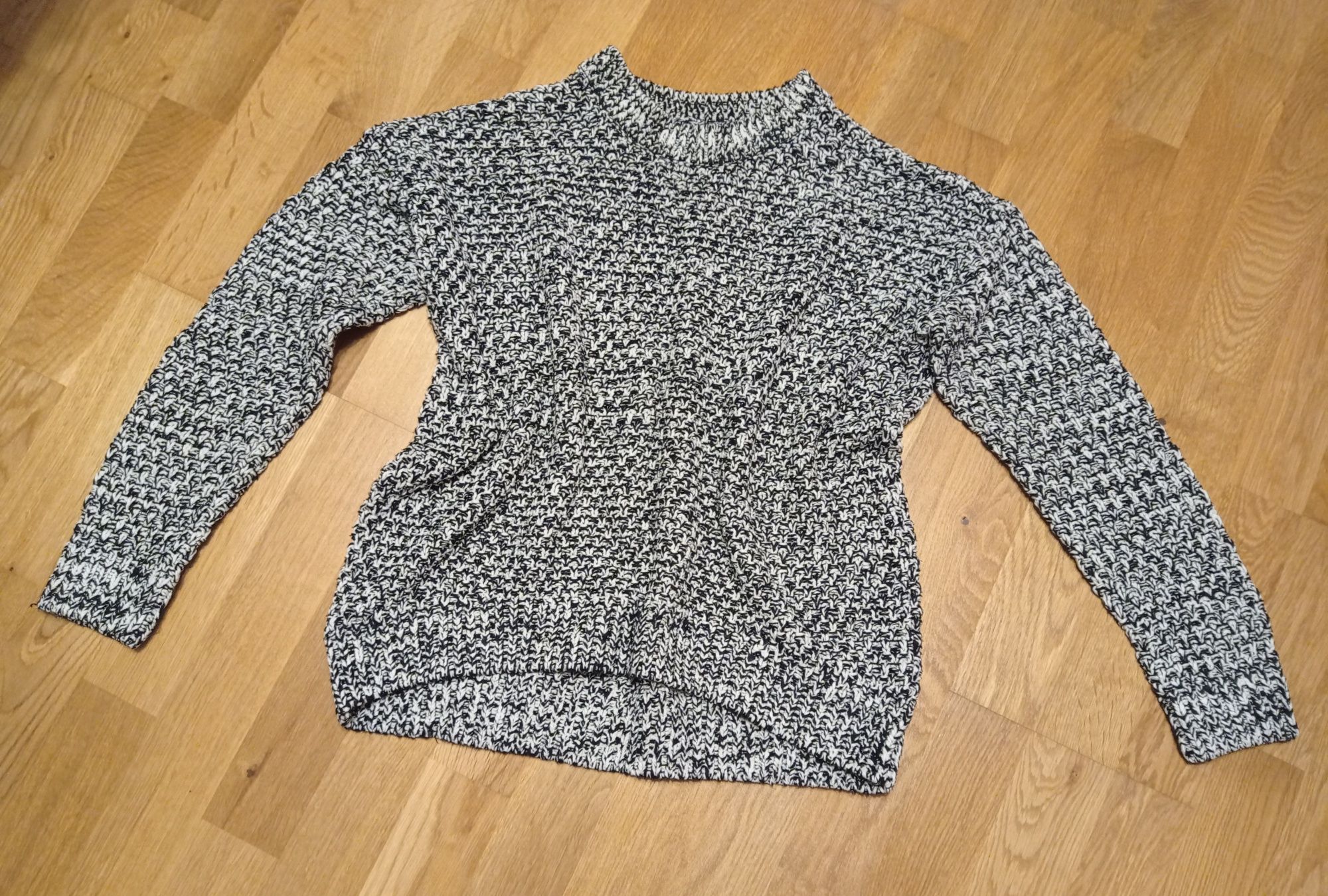 H&M czarno-biały krótki sweter, r. XS