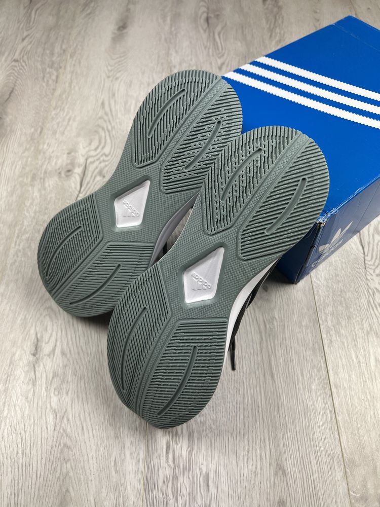 Кросівки Adidas Lightmotion 41 42 43 розмір