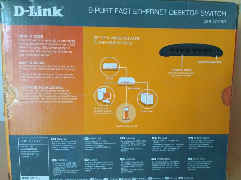 Switch D-Link DES-1008D