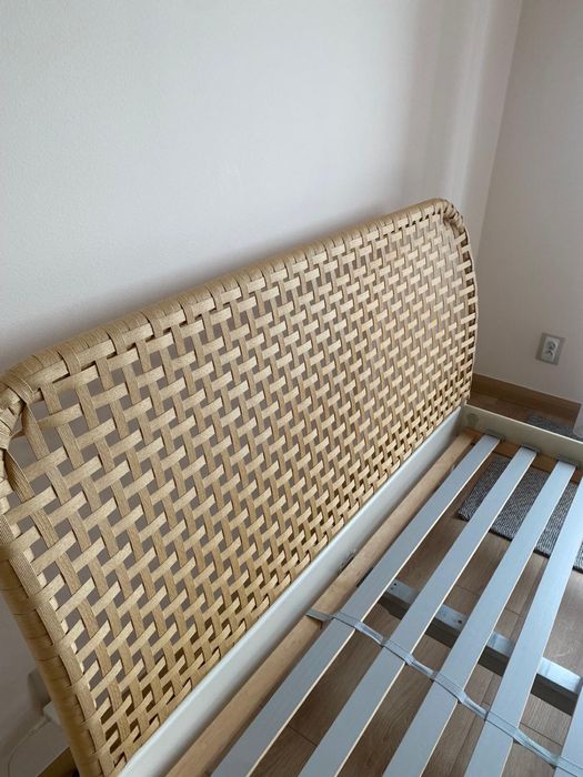 Łóżko Ikea 140x200 z wiklinowym zaglowniem, rama i deski