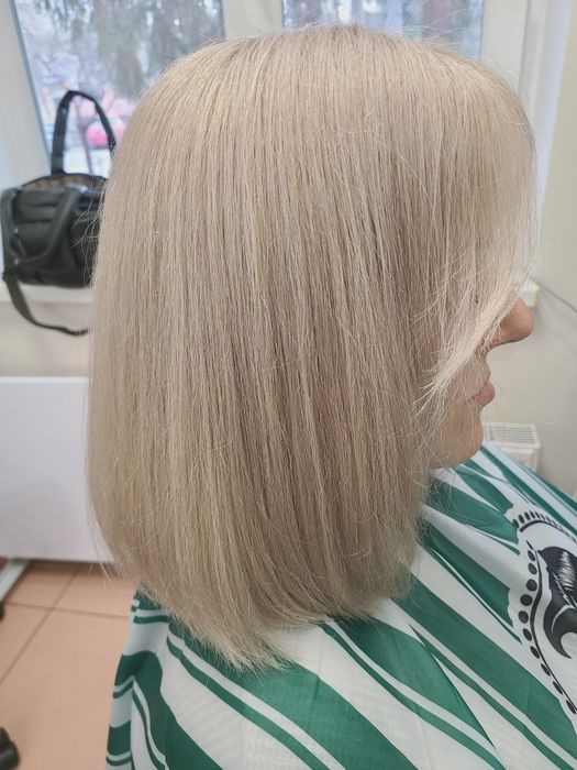 Перукарські послуги.           .