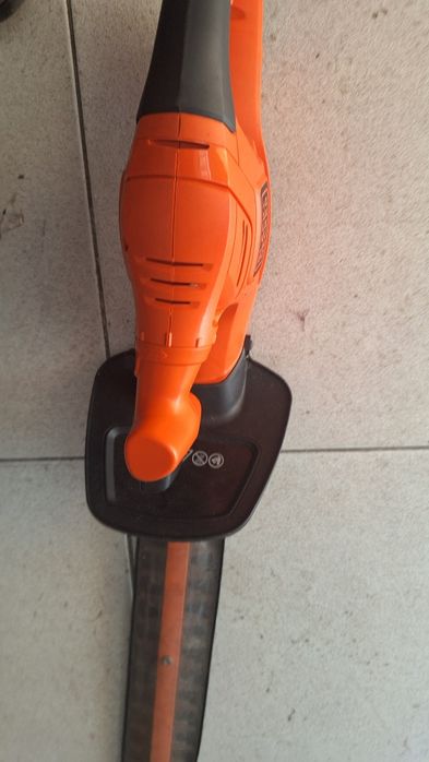 Serra eléctrica  black and decker, ler anúncio