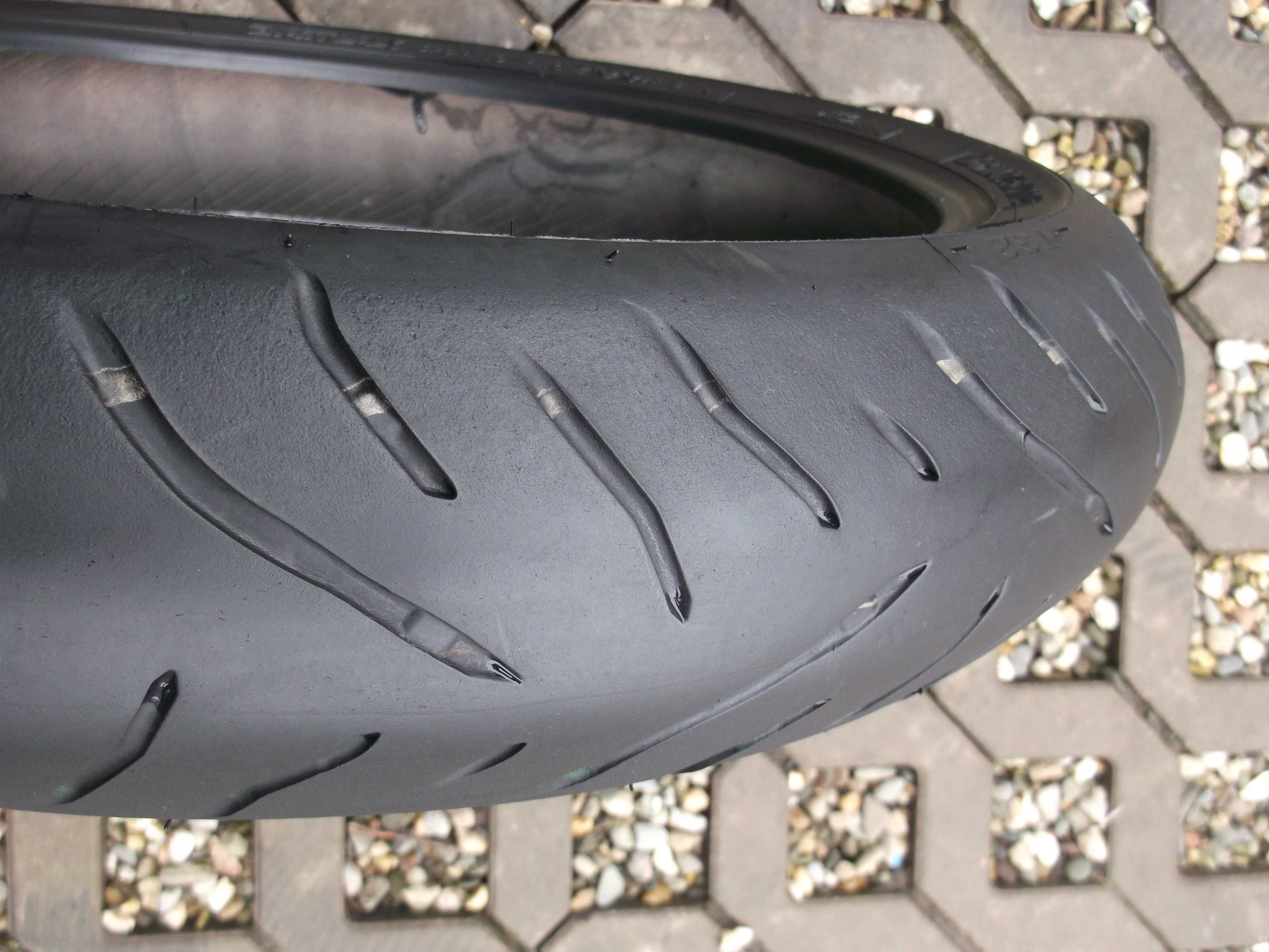 opona 120/70ZR17 Bridgestone Battlax t32f dot2922 sport touring
