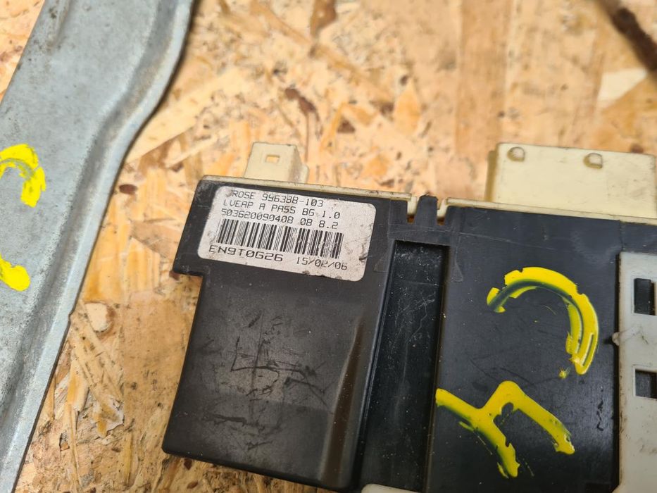 Elevador vidros frente direito CITROËN C4 I (LC_)