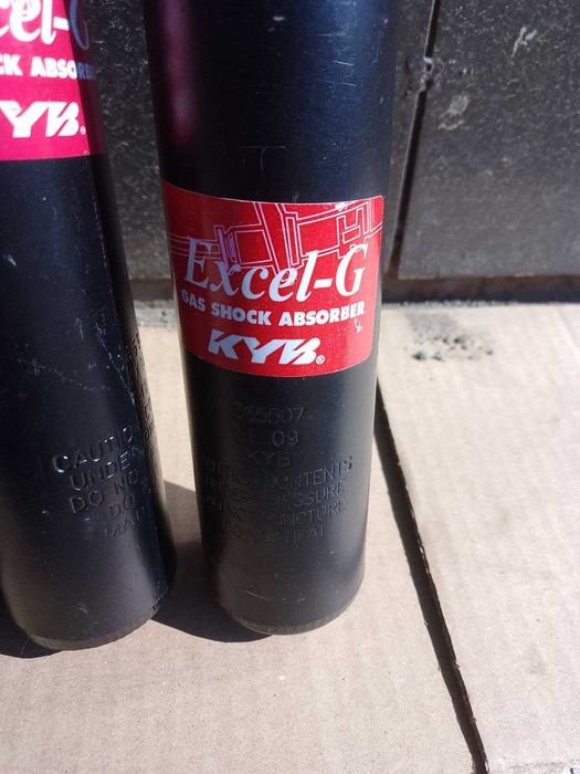 Стойки амортизаторы ваз lada (vaz) (lada) 2108 2109 2113 2114 2115