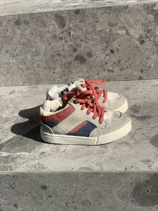 Продам дитячі кросівки кеди Zara