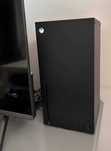 XBOX Series X 1TB + 2 pady