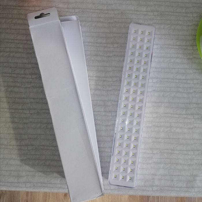 Заряжаємий аварійний Ліхтар 60 LED Фонарь Светильник на акумуляторах