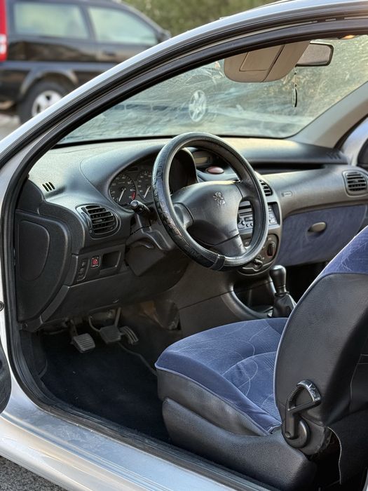 Peugeot 206 1.1cc Gasolina