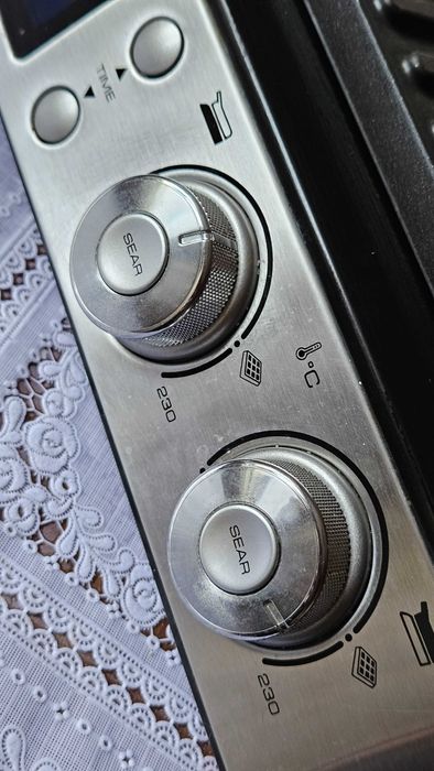 Гриль-єлектро Delonghi