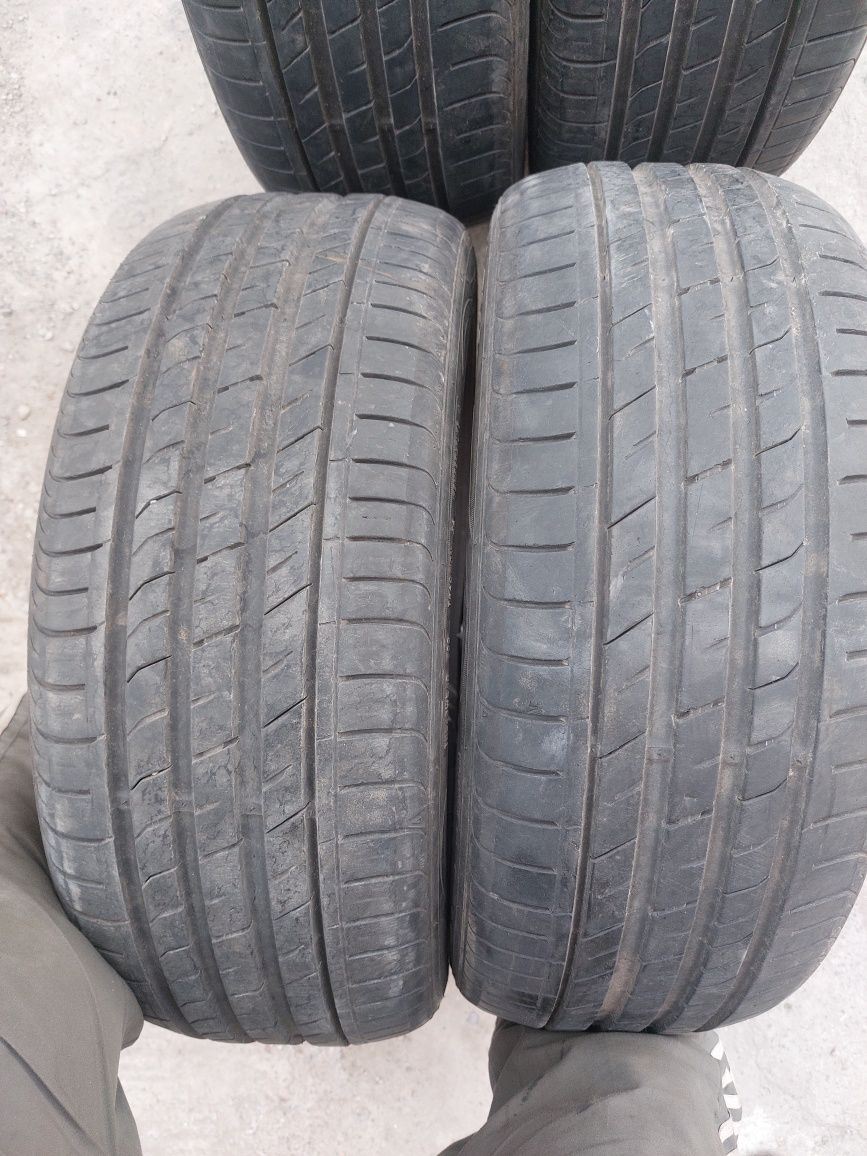 Продам комплект покришок 205/50 r17