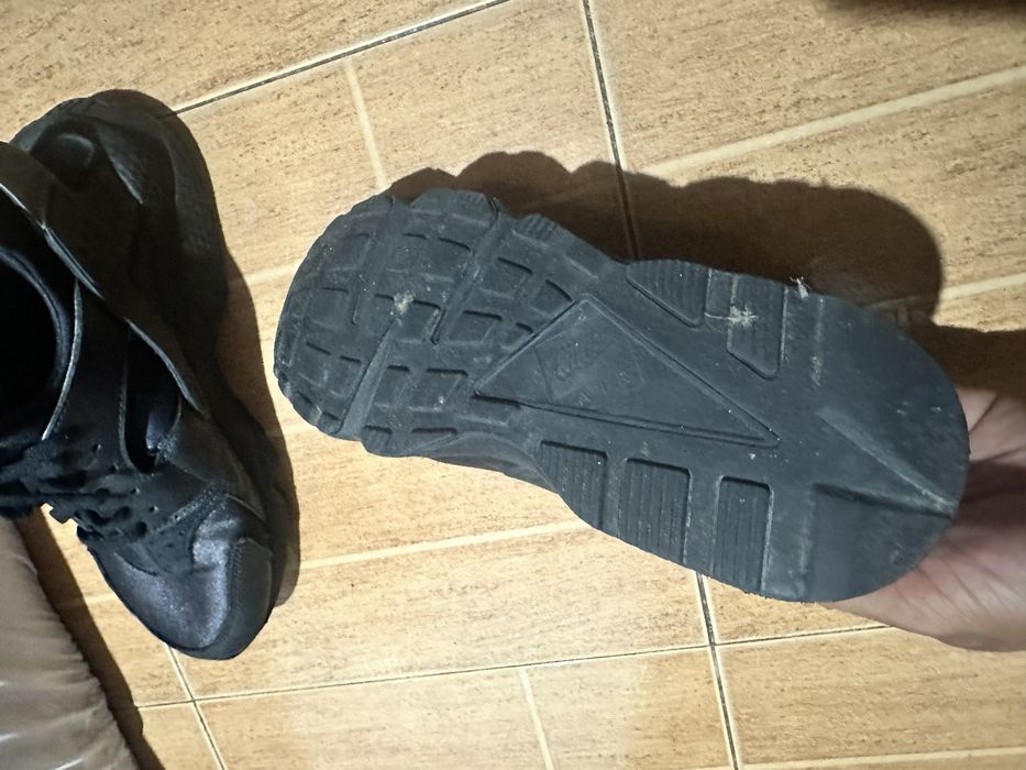 Estou vendnedo esse nike praticamente novo