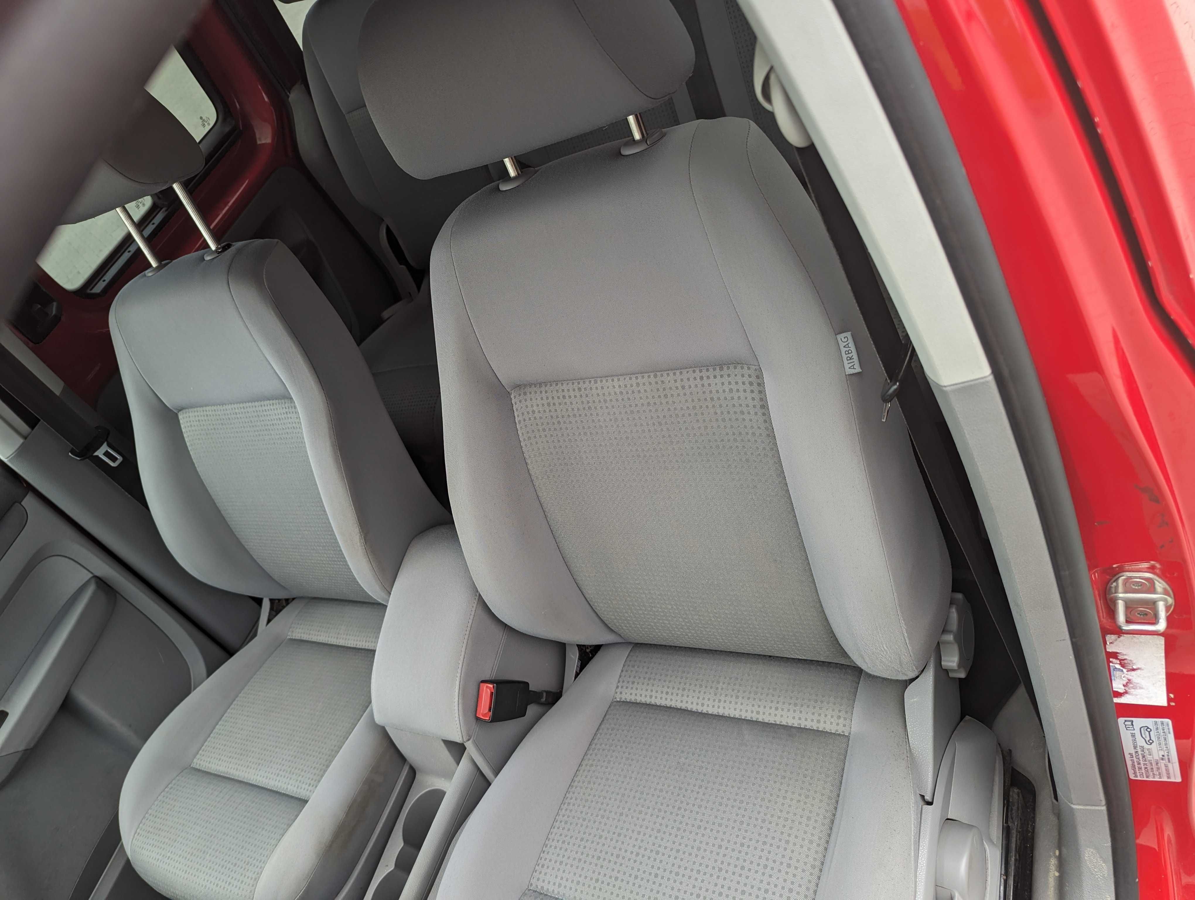 VW caddy life 1,4 5 osobowy