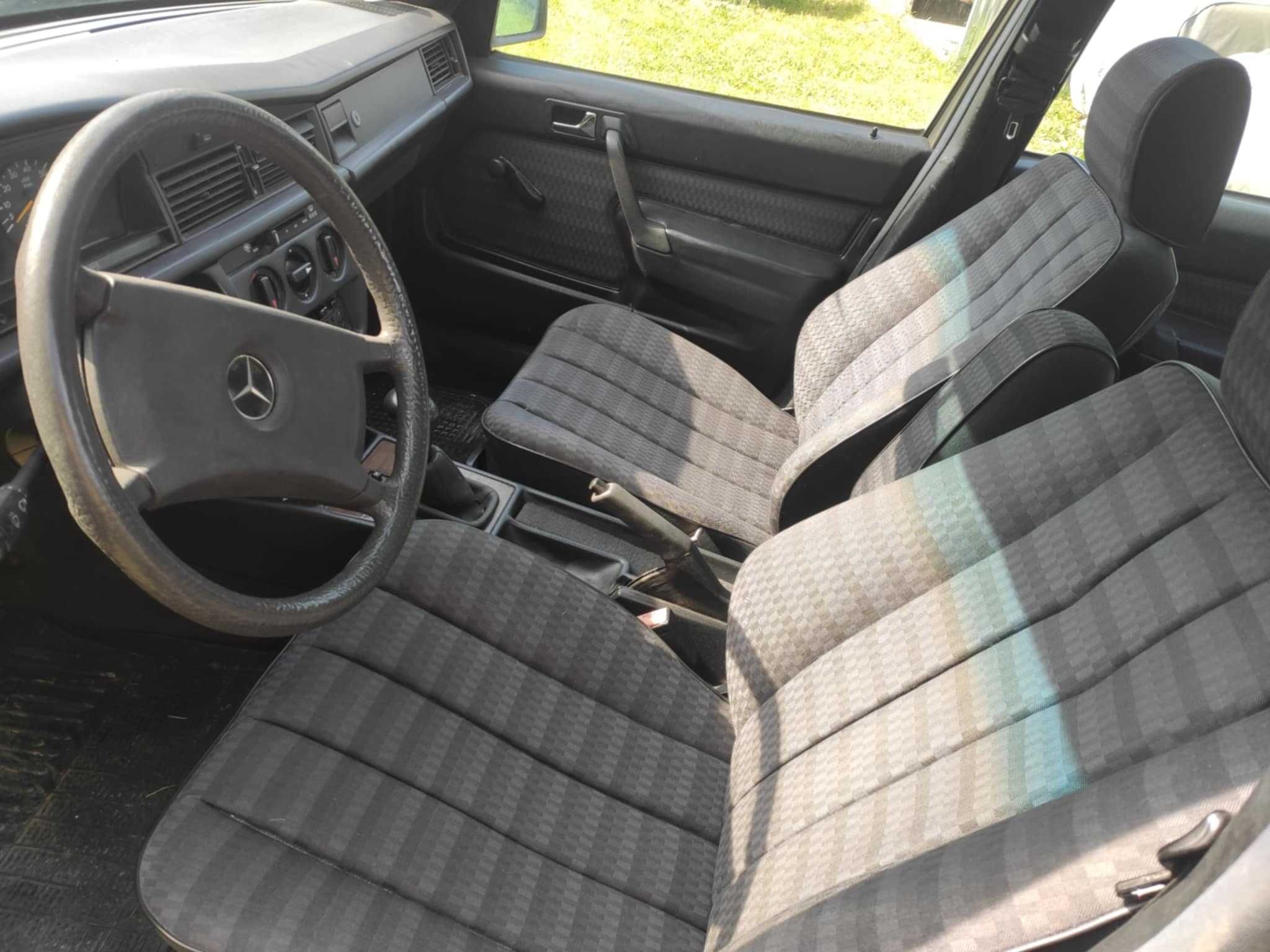Mercedes Seria 190, sprowadzony z Niemiec stan bardzo dobry