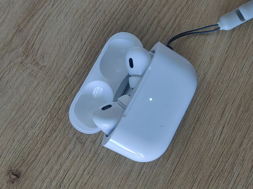 Słuchawki bezprzewodowe AirPods Pro (2 generacja) NOWE