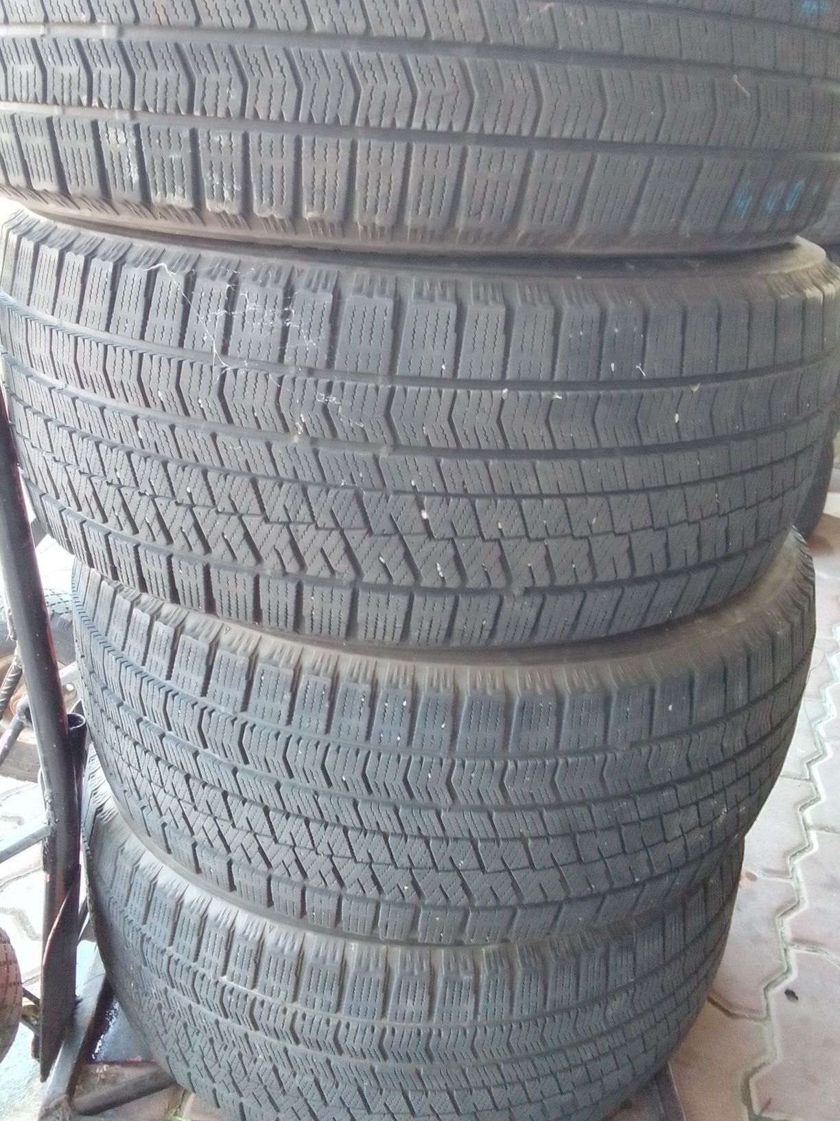 4 Opony zimowe 225/50r17 BRIDGESTONE 2020r