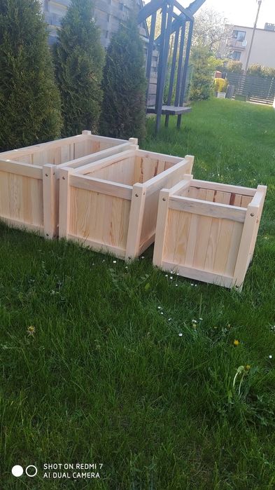 Doniczka drewniana duża