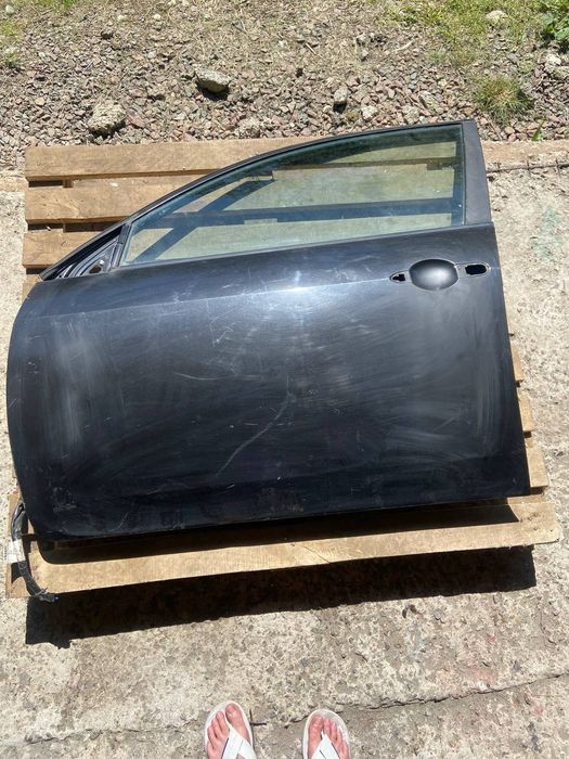 Дверь передняя Nissan Primera P12
