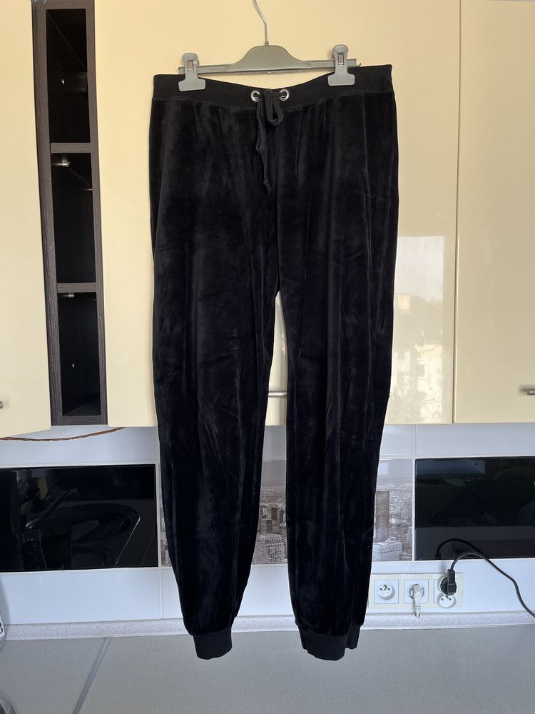 Welurowe spodnie dresowe L 40