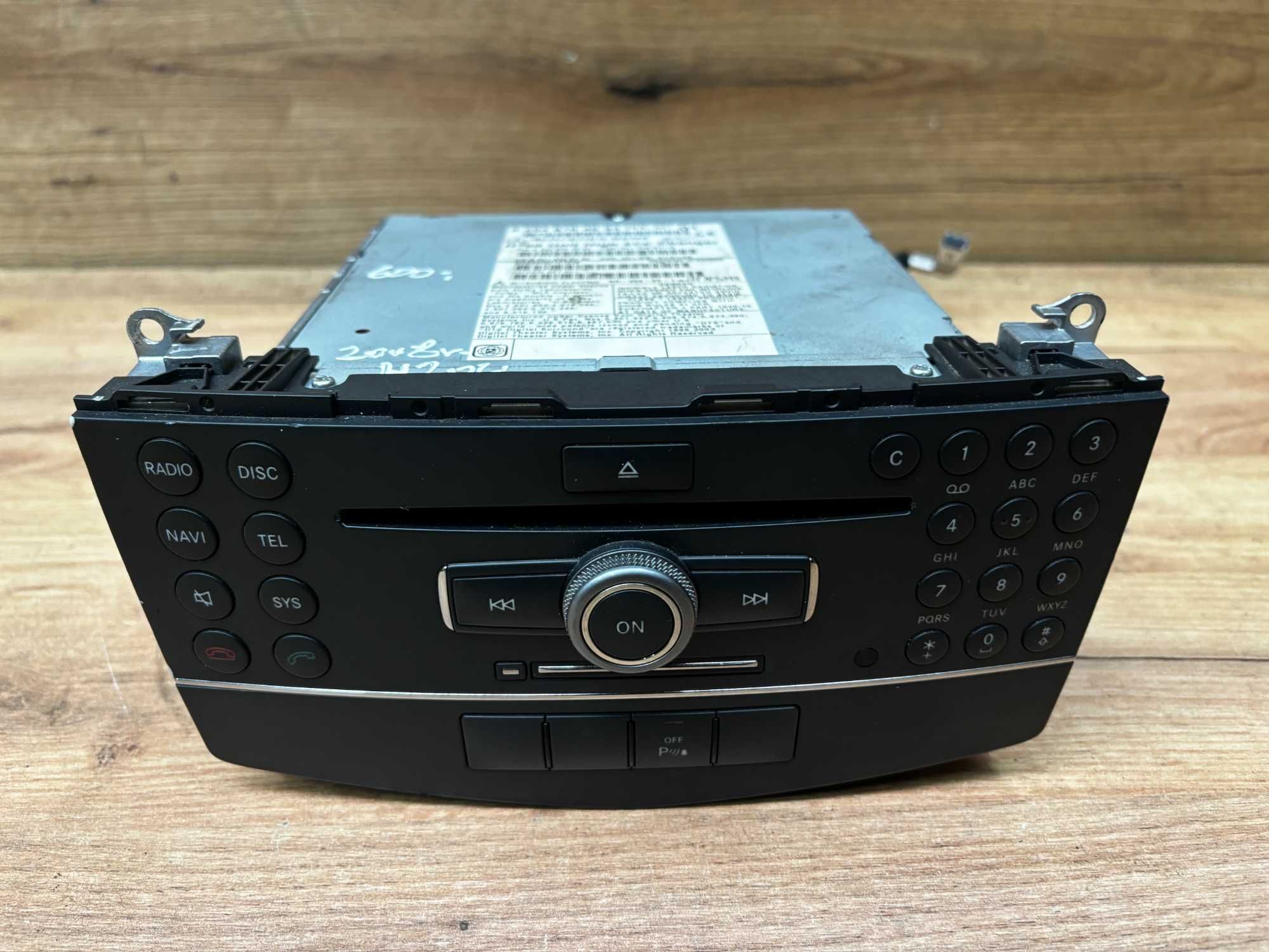 Radio Mercedes W204 08r