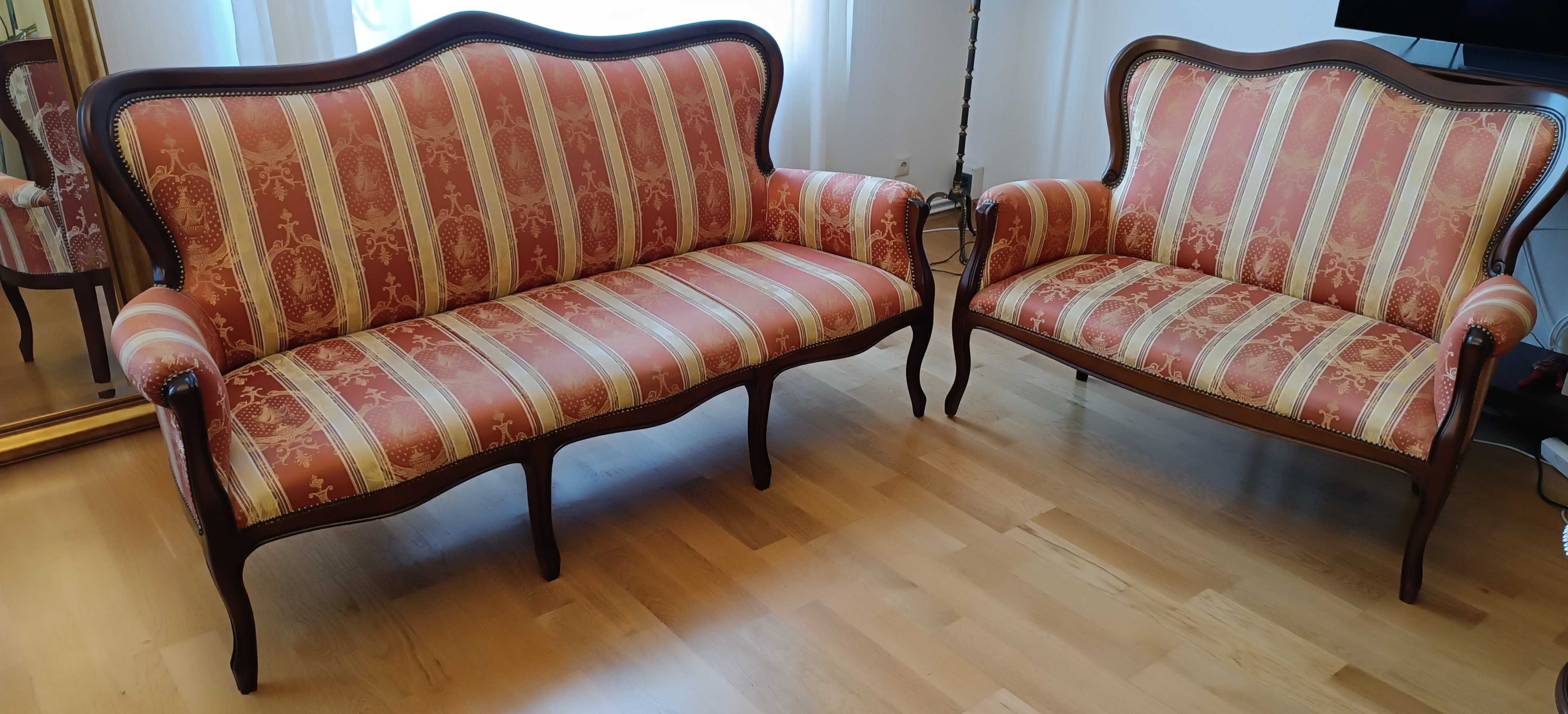 Piękny komplet dwóch sof w stylu ludwikowskim.