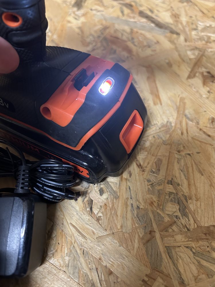 Wkrętarka 18V Black+Decker z udarem