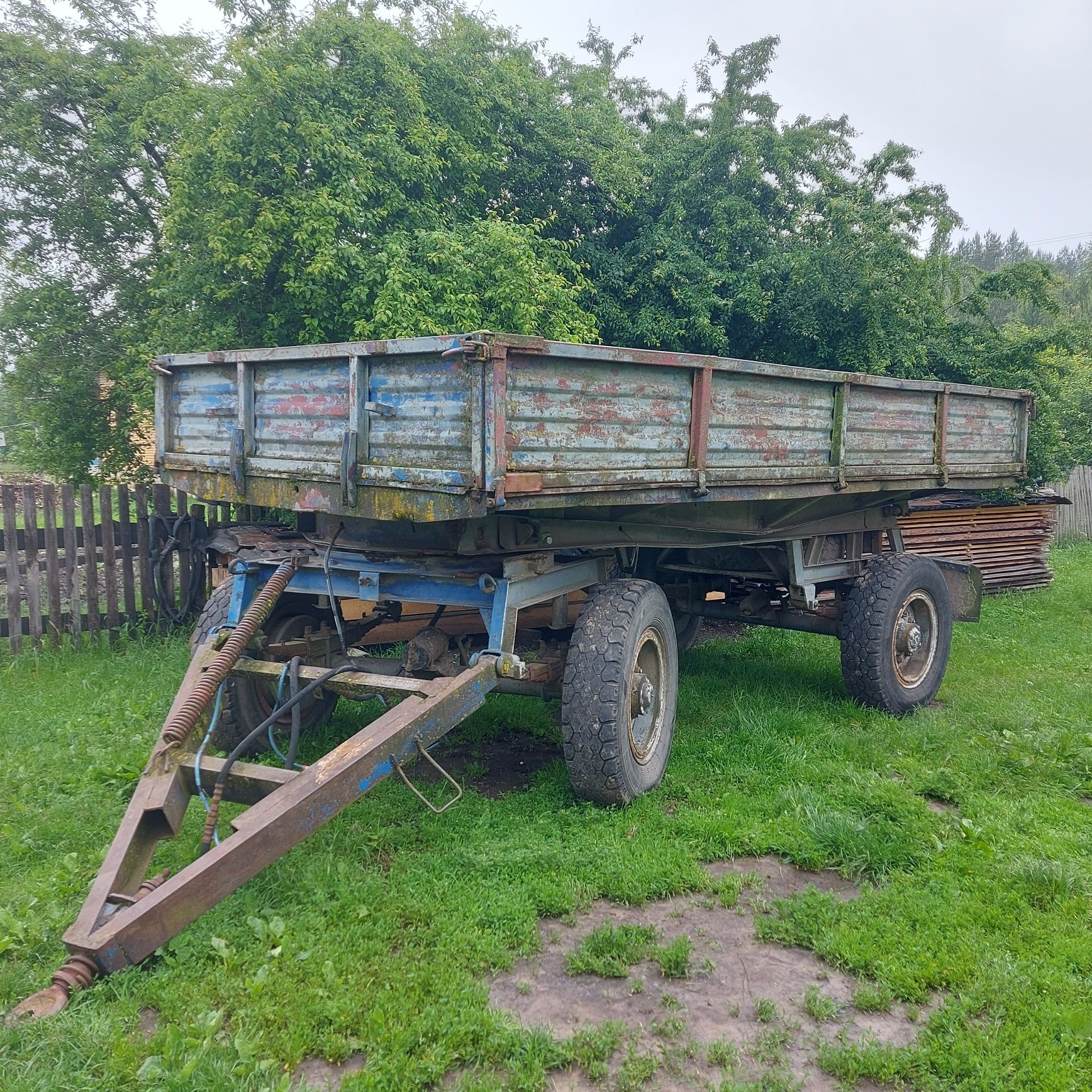 Продам.. прицеп іфа.. ідеально підходить до тракторів мтз юмз
