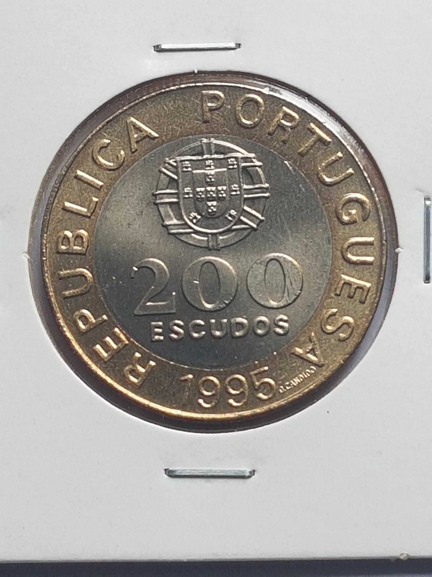 Moeda 200 Escudos Bimetálica República 1995 ONU (BELA)