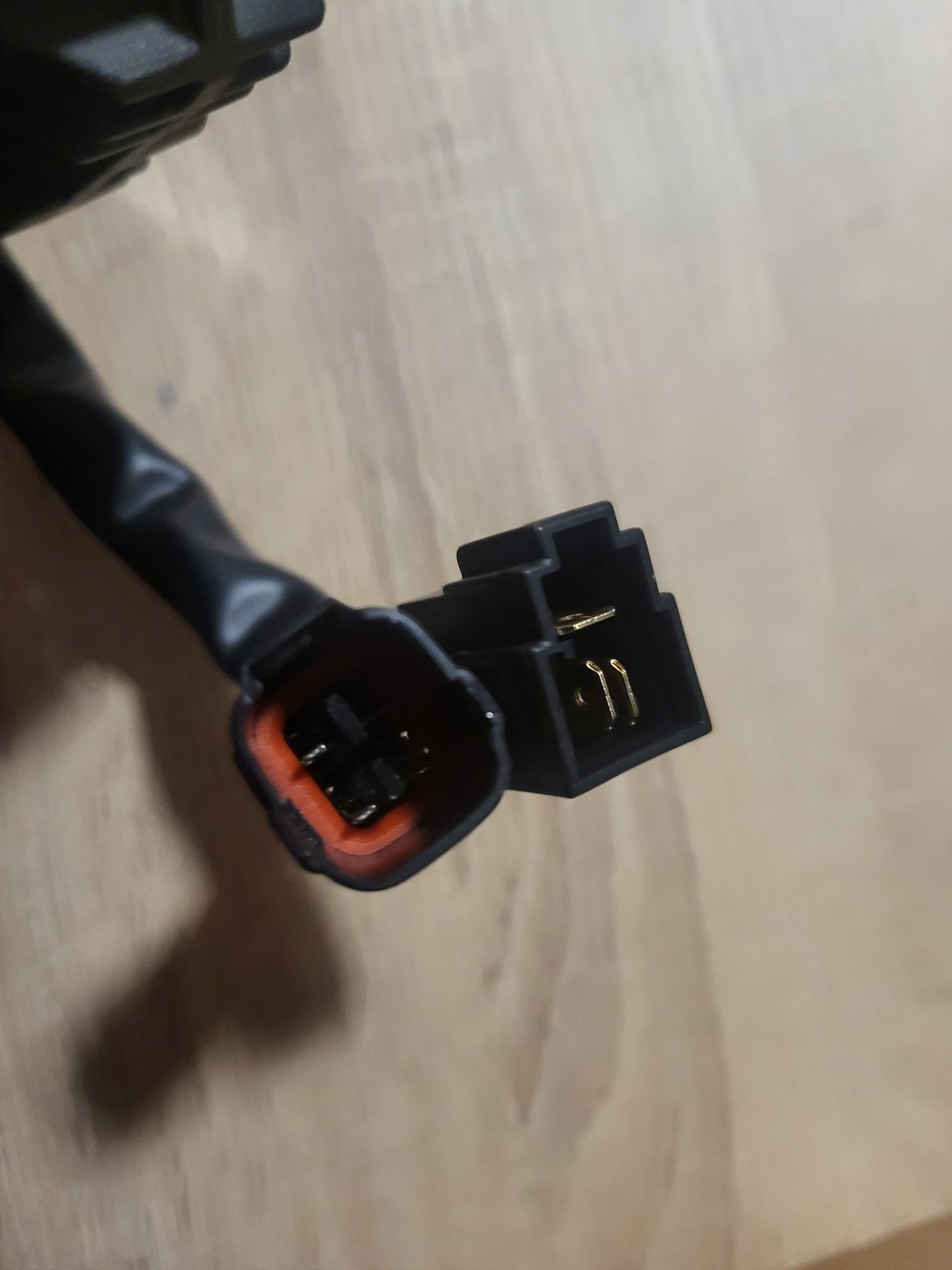 Regulator napiecia suzuki gsxr 650 l 750 i 1000 r gsx