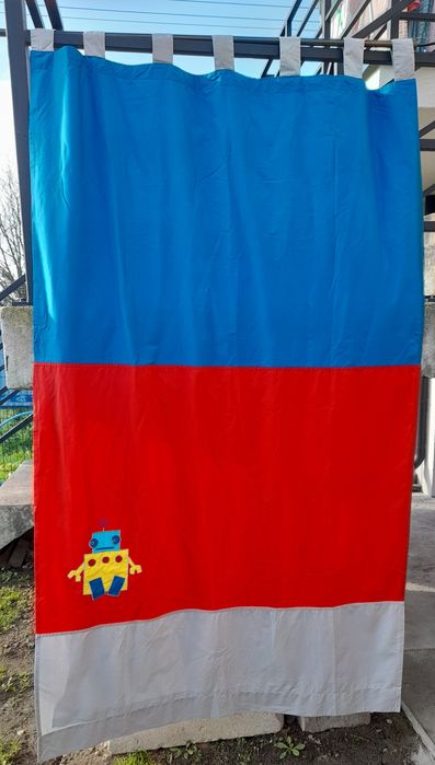 Dwie zasłony do pokoju dla chłpoca