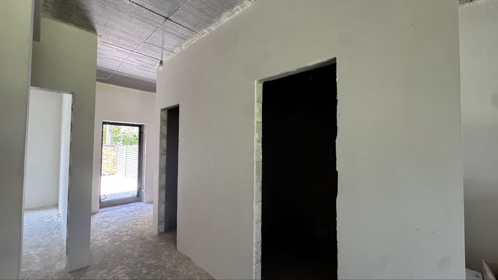 Таунхаус із чистовим наповненням у Стоянці біля рекреаційної зони