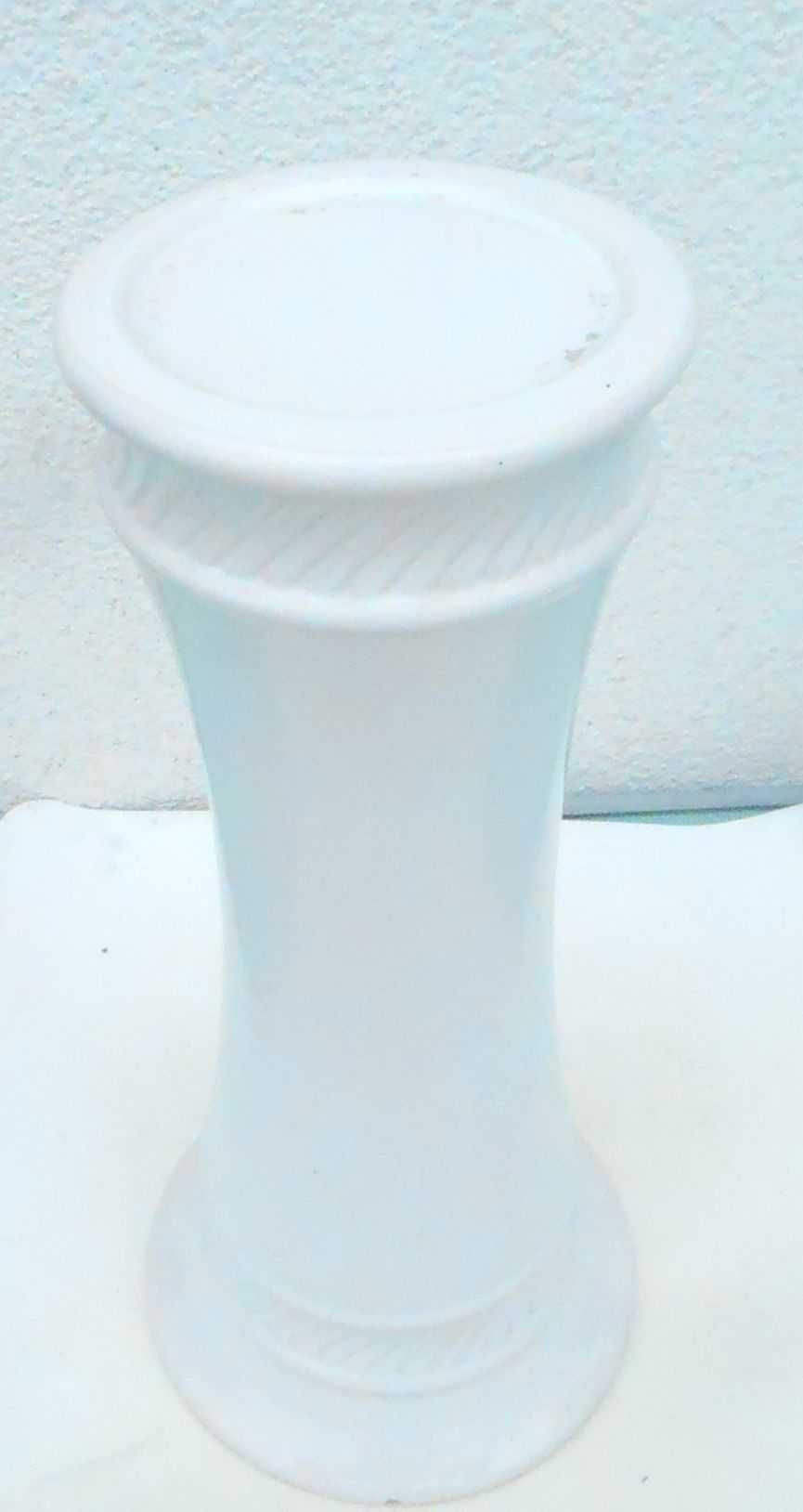 Kwietnik ceramiczny, kolumna, postument, cokół, baza, biały
W - 43 cm