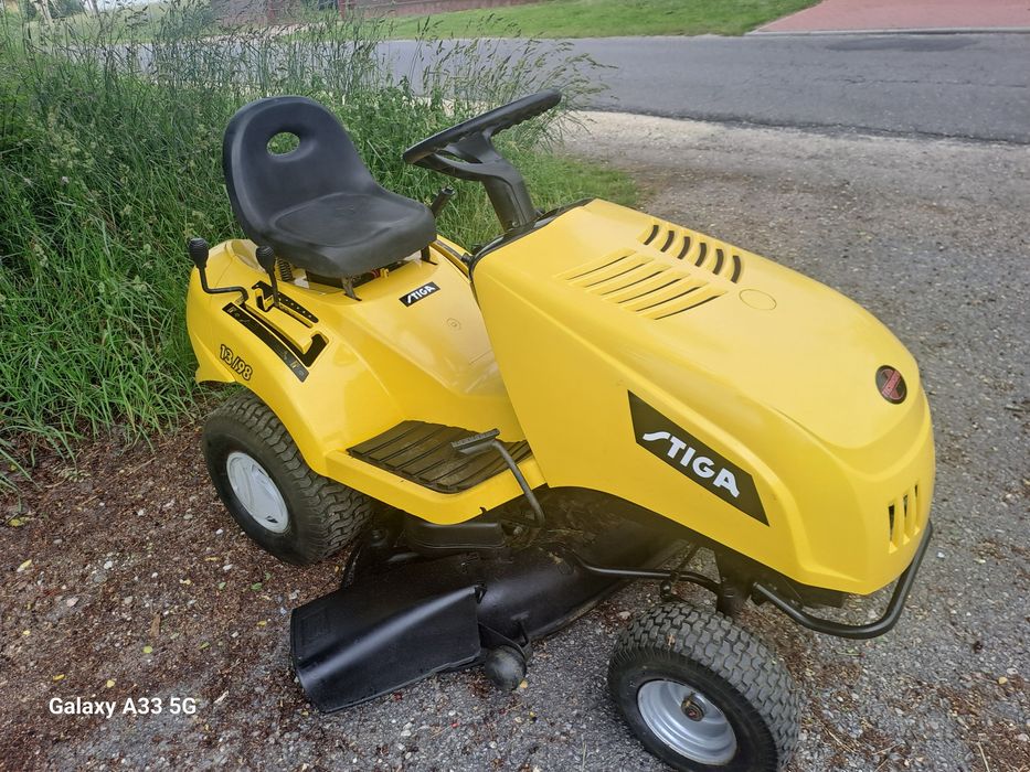 Traktorek kosiarka stiga ,wyrzut boczny ,2 noże  zdrowa orginal