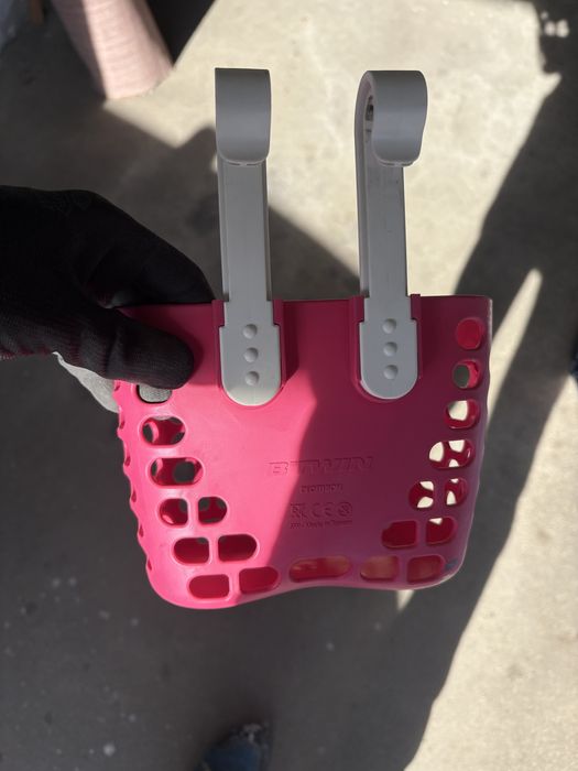 Koszyk na rower rozowy