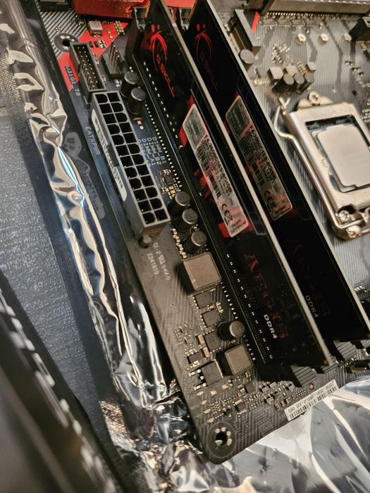 i7-8700K + ASUS Z370-H + 16GB DDR4 – Bundle completo e testado