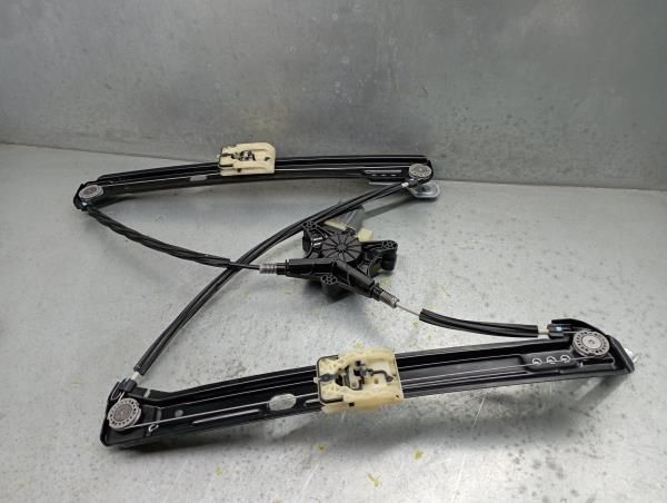 Elevador vidros frente esquerdo SKODA Karoq (NU7)