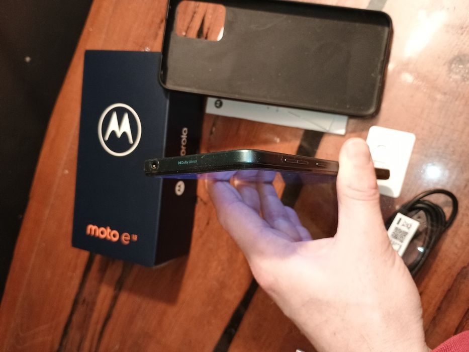 Motorola Moto e13. 64 Gb. Чудовий стан
