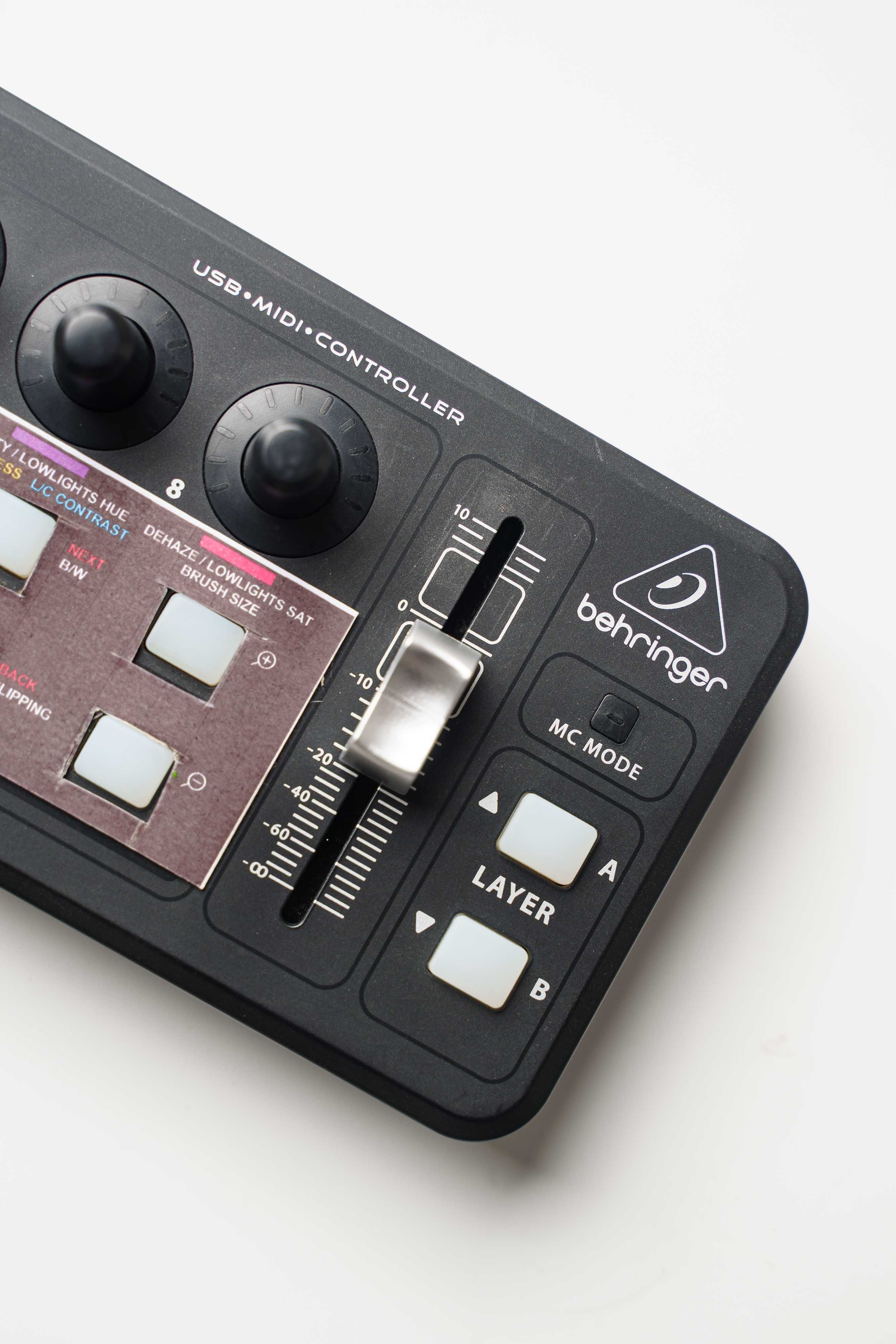 Behringer X Touch Mini - Controlador USB universal / Loupedeck
