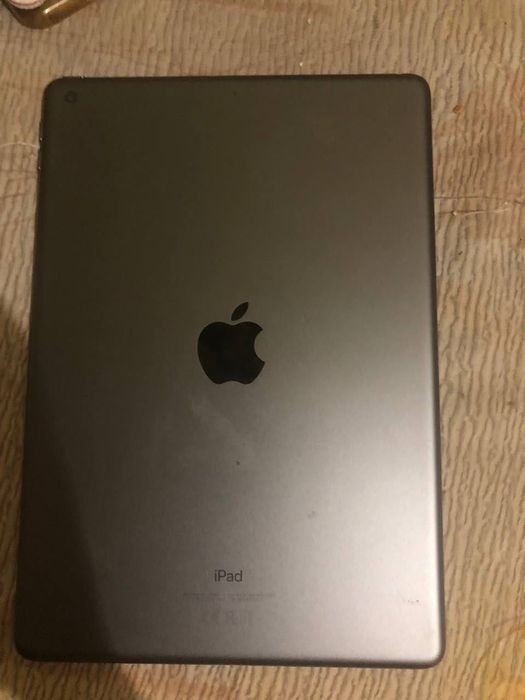 Айпад 9 —64 гб обменяю на пк или айфон